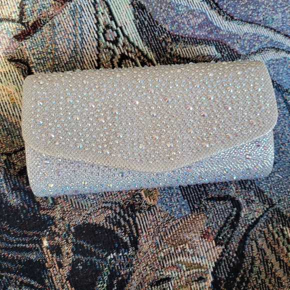 Sparkly Rhinestone Silver Clutch - Picture 3 of 10